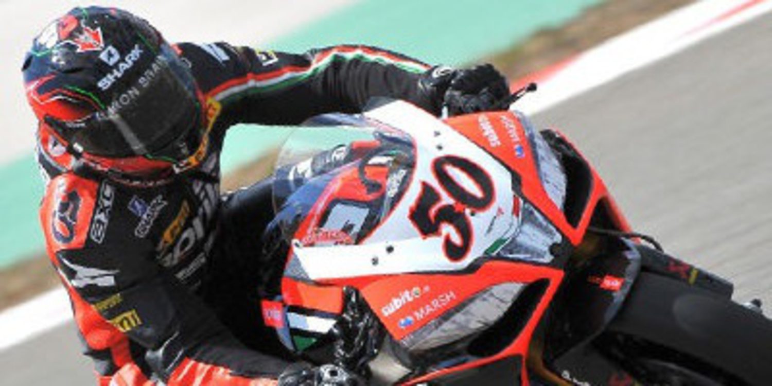 Guintoli despierta en Laguna Seca durante los FP2 WSBK