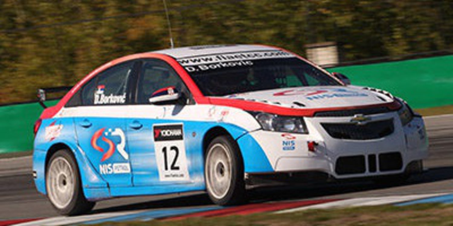Michal Matejovsky se lleva la pole del ETCC en Brno