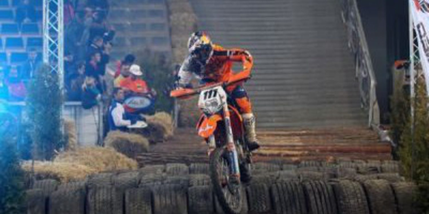 KTM y su equipo para el SuperEnduro 2014
