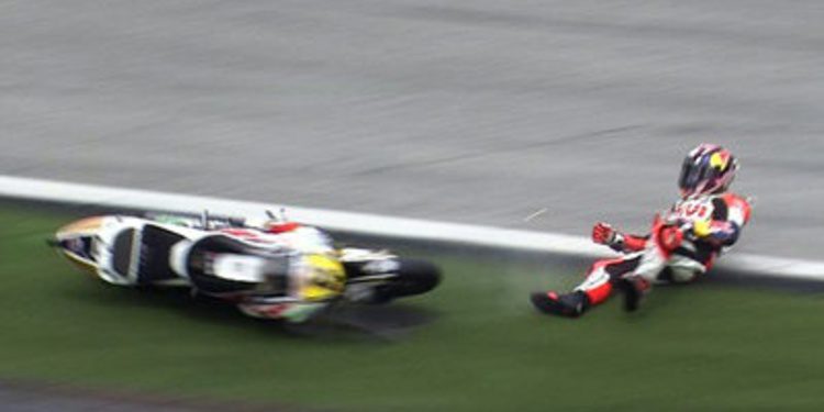 Stefan Bradl se fractura el tobillo derecho en Sepang