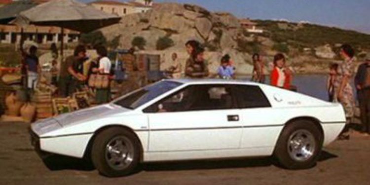 La secreta historia del Lotus submarino de 007