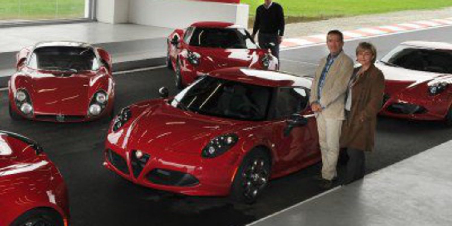 Los primeros Alfa Romeo 4C llegan a sus dueños