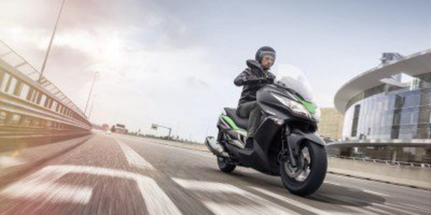 EICMA 2013: Kawasaki J300