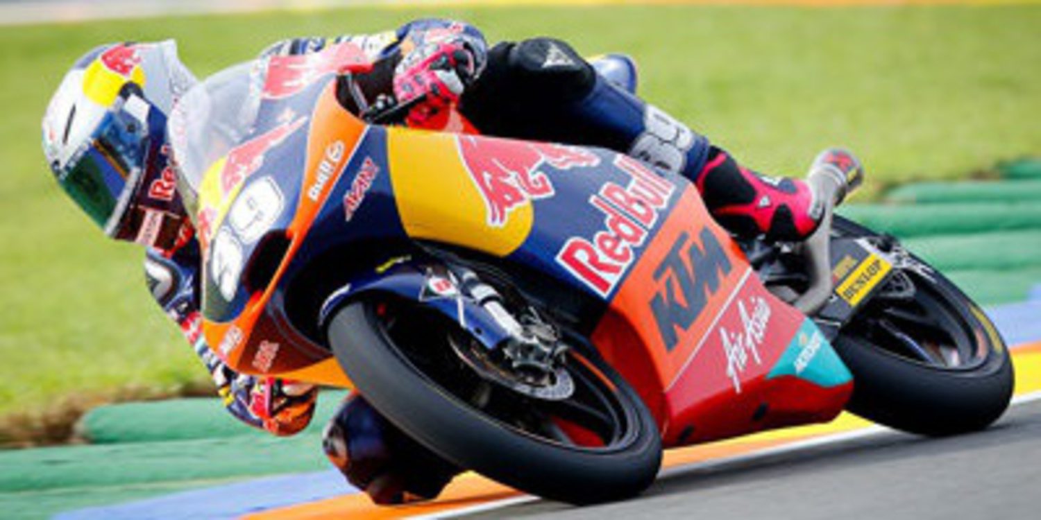 El cambio no frena a Salom en el FP3 de Moto3 en Cheste