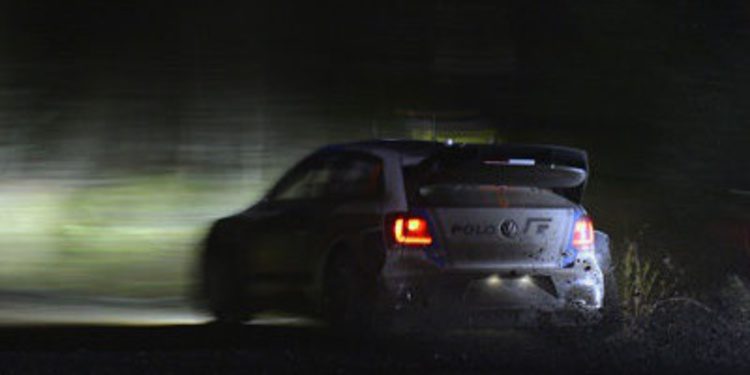 Sebastien Ogier empieza tirando en el Rally de Gales
