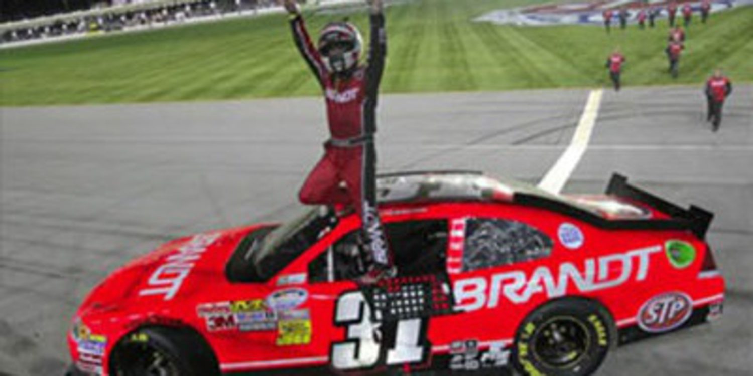 Justin Allgaier salta a la Sprint Cup con Phoenix Racing