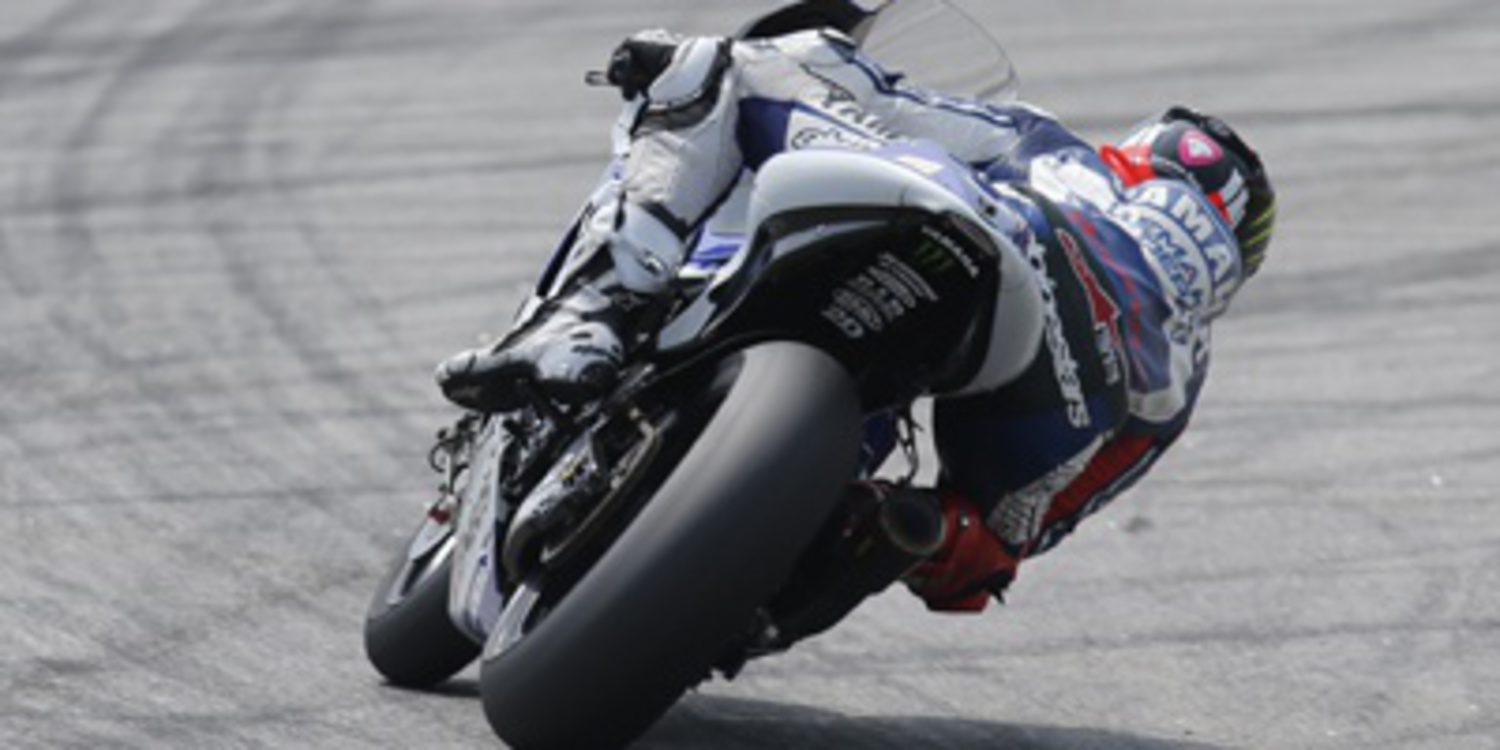 Los pilotos de MotoGP hablan en la segunda jornada en Sepang