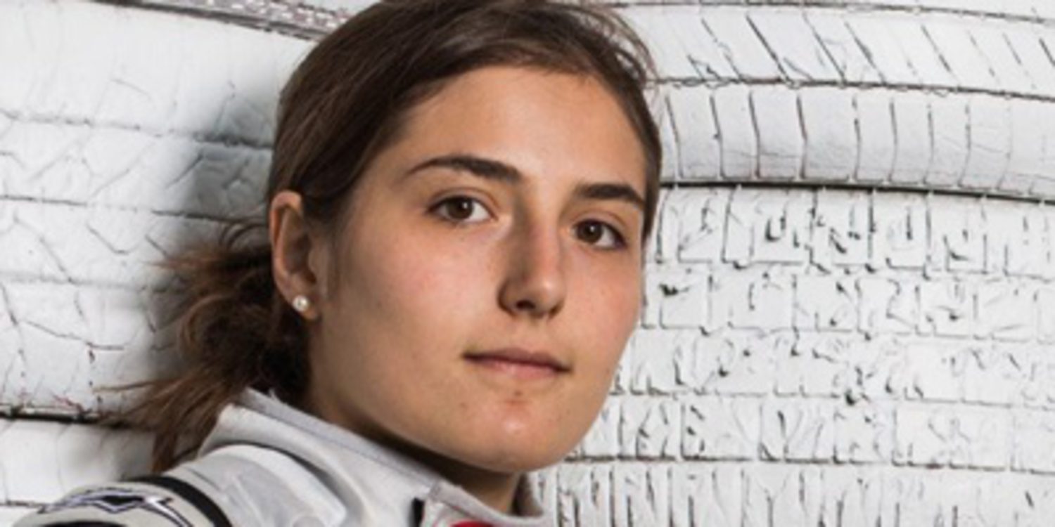 Tatiana Calderón en el FIA F3 con Signature