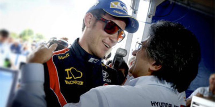 La cerveza que salvó el podio de Thierry Neuville en México