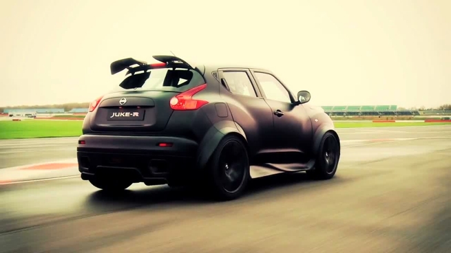 El Nissan Juke-R es probado en la pista